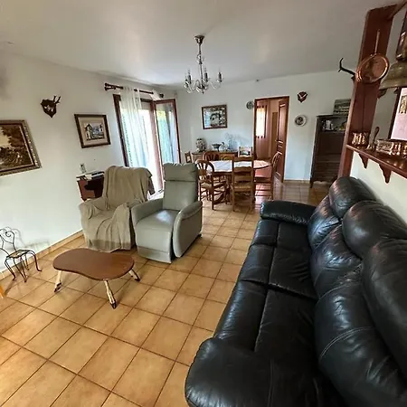 Maison 3 Chambres Et Jardin Сasa de vacaciones *